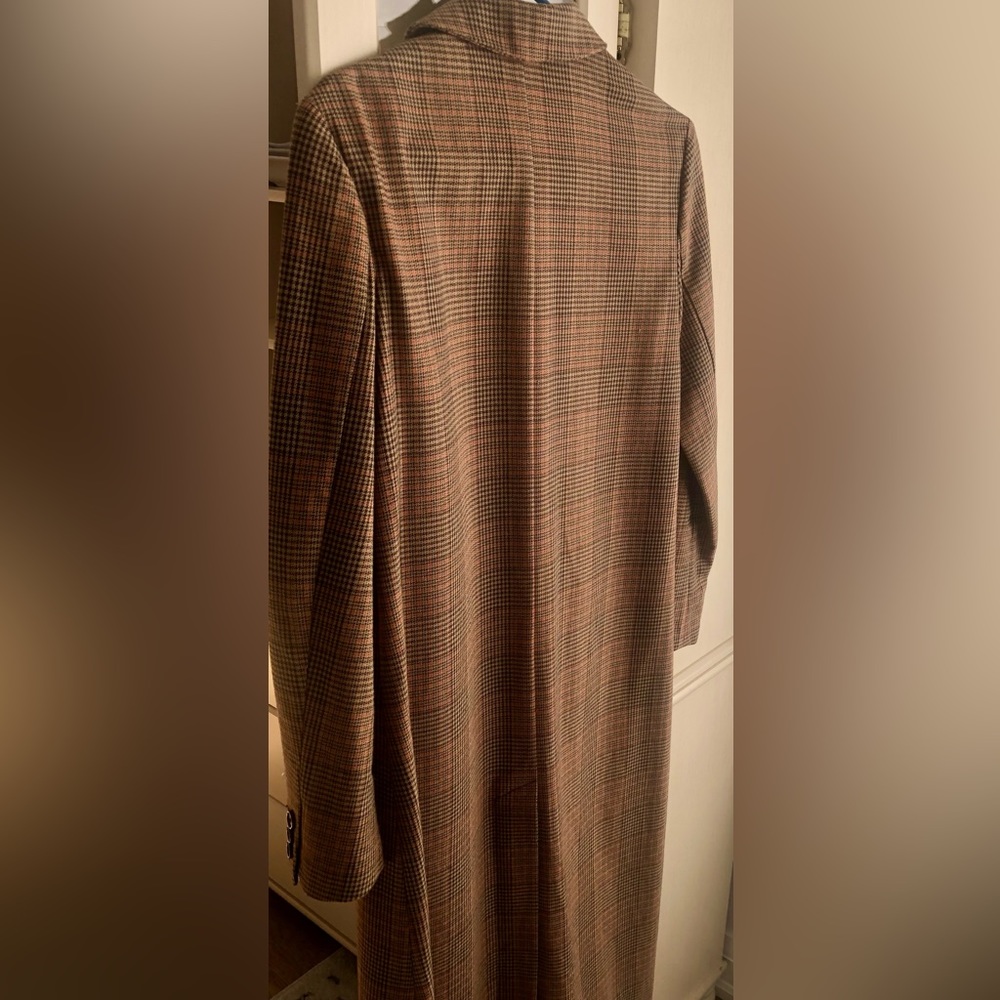Liz Claiborne Size Small long jacket. Perfect for spring  and fall. - Picture 4 of 4